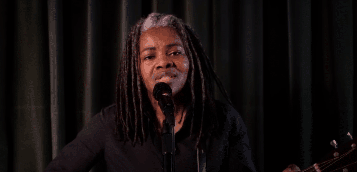 Tracy-Chapman-Seth-Meyers-Show