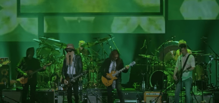 WATCH: Mick Fleetwood, Kirk Hammett And Billy Gibbons Perform The Green Manalishi