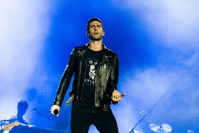 Adam-Levine-Says-There-Are-No-Bands-Anymore